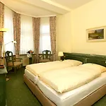 Vineta Strandhotels 酒店 4*