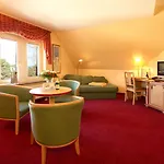 Hotel Vineta Strandhotels 4*