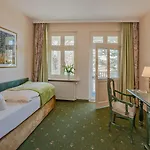 Vineta Strandhotels Hotel 4*