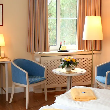 ホテル Vineta Strandhotels