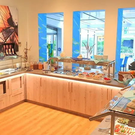 Vineta Strandhotels 호텔 4*